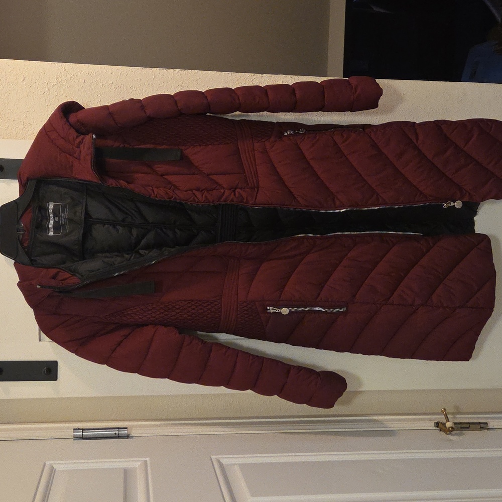 Bernardo Maroon Quilted Coat with Hood
